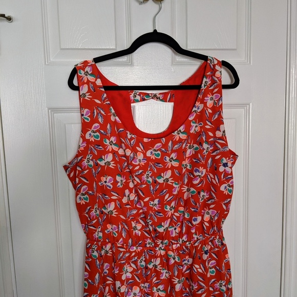 Gap Keyhole Back Dress with Waist Tie - Picture 5 of 5